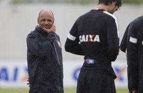 Durante o treino desta manh no CT Joaquim Grava, no Parque Ecolgico do Tiete. O prximo jogo da equipe ser amanh, domingo, dia 27/01, contra o Mirassol, no estdio Jos Maia, vlido pela 3 rodada do Campeonato Paulista de 2013