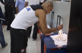 Nos vestirios antes da partida entre Corinthians x Mogi Mirim realizada esta noite no estdio do Pacaembu, jogo vlido pela 4 rodada do Campeonato Paulista de 2013