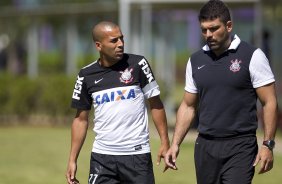 Durante o treino desta manh no CT Joaquim Grava, no Parque Ecolgico do Tiete. O prximo jogo da equipe ser amanh, domingo, 03/02, contra o Oeste, de Itpolis, no estdio do Pacaembu, vlido pela 5 rodada do Campeonato Paulista de 2013