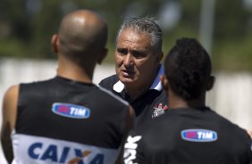 Durante o treino desta manh no CT Joaquim Grava, no Parque Ecolgico do Tiete. O prximo jogo da equipe ser amanh, domingo, 03/02, contra o Oeste, de Itpolis, no estdio do Pacaembu, vlido pela 5 rodada do Campeonato Paulista de 2013