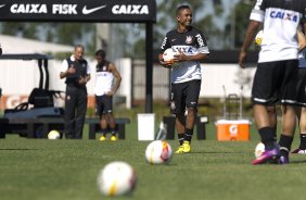 Durante o treino desta manh no CT Joaquim Grava, no Parque Ecolgico do Tiete. O prximo jogo da equipe ser amanh, domingo, 03/02, contra o Oeste, de Itpolis, no estdio do Pacaembu, vlido pela 5 rodada do Campeonato Paulista de 2013