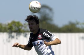 Durante o treino desta manh no CT Joaquim Grava, no Parque Ecolgico do Tiete. O prximo jogo da equipe ser amanh, domingo, 03/02, contra o Oeste, de Itpolis, no estdio do Pacaembu, vlido pela 5 rodada do Campeonato Paulista de 2013