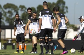 Durante o treino desta manh no CT Joaquim Grava, no Parque Ecolgico do Tiete. O prximo jogo da equipe ser amanh, domingo, 03/02, contra o Oeste, de Itpolis, no estdio do Pacaembu, vlido pela 5 rodada do Campeonato Paulista de 2013