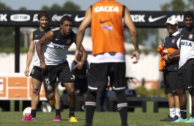 Durante o treino desta manh no CT Joaquim Grava, no Parque Ecolgico do Tiete. O prximo jogo da equipe ser amanh, domingo, 03/02, contra o Oeste, de Itpolis, no estdio do Pacaembu, vlido pela 5 rodada do Campeonato Paulista de 2013