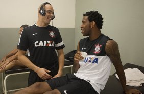 Nos vestiários antes da partida entre Corinthians x Oeste, de Itápolis realizada esta tarde no estádio do Pacaembu, jogo válido pela 5ª rodada do Campeonato Paulista de 2013