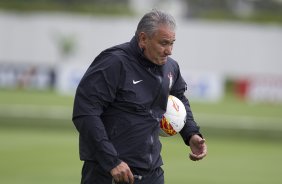 Durante o treino desta tarde no CT Joaquim Grava, no Parque Ecolgico do Tiete. O prximo jogo da equipe ser domingo, 17/02, contra o Palmeiras, no estdio do Pacaembu, vlido pela 8 rodada do Campeonato Paulista de 2013