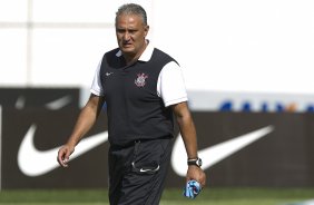 Durante o treino desta tarde no CT Joaquim Grava, no Parque Ecolgico do Tiete. O prximo jogo da equipe ser domingo, 17/02, contra o Palmeiras, no estdio do Pacaembu, vlido pela 8 rodada do Campeonato Paulista de 2013