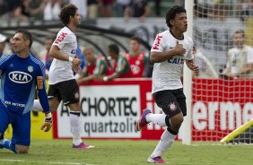 Durante a partida entre Corinthians x Palmeiras realizada esta tarde no estdio do Pacaembu, jogo vlido pela 8 rodada do Campeonato Paulista de 2013