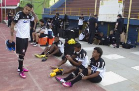 Durante o treino esta tarde no Estadium Felix Capriles, em Cochabamba. O prximo jogo da equipe ser quarta-feira, 20/02, contra o San Jos, na cidade de Oruro/Bolivia, primeiro jogo da fase de classificao da Copa Libertadores de Amrica 2013