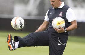 Durante o treino desta manh no CT Joaquim Grava, no Parque Ecolgico do Tiete. O prximo jogo da equipe ser amanh, domingo, 03/03, contra o Santos, no Morumbi jogo vlido pela 10 rodada da Campeonato Paulista 2013