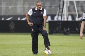 Durante o treino desta manh no CT Joaquim Grava, no Parque Ecolgico do Tiete. O prximo jogo da equipe ser amanh, domingo, 03/03, contra o Santos, no Morumbi jogo vlido pela 10 rodada da Campeonato Paulista 2013