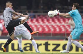 Durante a partida entre Santos x Corinthians realizada esta tarde no estádio do Morumbi, jogo válido pela 10ª rodada do Campeonato Paulista de 2013