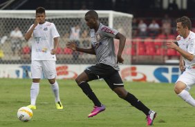 Durante a partida entre Santos x Corinthians realizada esta tarde no estádio do Morumbi, jogo válido pela 10ª rodada do Campeonato Paulista de 2013