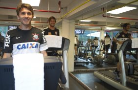 Durante o treino desta tarde na academia de musculacao do hotel onde esta hospedado, na cidade de Tijuana/Mxico. O prximo jogo da equipe ser quarta-feira, 06/03, contra o Tijuana, no estdio Caliente, vlido pela 3 rodada da Copa Libertadores 2013. Tijuana - Mxico - 04/03/2013