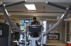 Durante o treino desta tarde na academia de musculacao do hotel onde esta hospedado, na cidade de Tijuana/México. O próximo jogo da equipe será quarta-feira, 06/03, contra o Tijuana, no estádio Caliente, válido pela 3ª rodada da Copa Libertadores 2013. Tijuana - México - 04/03/2013