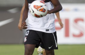 Durante o treino desta tarde no CT Joaquim Grava, no Parque Ecolgico do Tiete. O prximo jogo da equipe ser amanh, quarta-feira, dia 13/03, contra o Tijuana do Mxico, jogo da volta vlido pela fase de classificao da Copa Libertadores da Amrica 2013