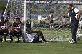 Durante o treino desta tarde no CT Joaquim Grava, no Parque Ecolgico do Tiete. O prximo jogo da equipe ser amanh, quarta-feira, dia 13/03, contra o Tijuana do Mxico, jogo da volta vlido pela fase de classificao da Copa Libertadores da Amrica 2013