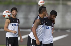 Durante o treino desta tarde no CT Joaquim Grava, no Parque Ecolgico do Tiete. O prximo jogo da equipe ser amanh, quarta-feira, dia 13/03, contra o Tijuana do Mxico, jogo da volta vlido pela fase de classificao da Copa Libertadores da Amrica 2013