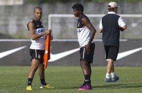 Durante o treino desta tarde no CT Joaquim Grava, no Parque Ecolgico do Tiete. O prximo jogo da equipe ser amanh, quarta-feira, dia 13/03, contra o Tijuana do Mxico, jogo da volta vlido pela fase de classificao da Copa Libertadores da Amrica 2013