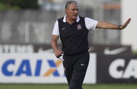 Durante o treino desta tarde no CT Joaquim Grava, no Parque Ecolgico do Tiete. O prximo jogo da equipe ser amanh, quarta-feira, dia 13/03, contra o Tijuana do Mxico, jogo da volta vlido pela fase de classificao da Copa Libertadores da Amrica 2013