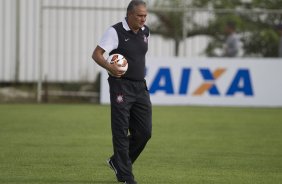 Durante o treino desta tarde no CT Joaquim Grava, no Parque Ecolgico do Tiete. O prximo jogo da equipe ser amanh, quarta-feira, dia 13/03, contra o Tijuana do Mxico, jogo da volta vlido pela fase de classificao da Copa Libertadores da Amrica 2013