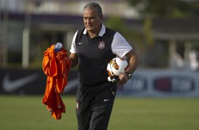 Durante o treino desta tarde no CT Joaquim Grava, no Parque Ecolgico do Tiete. O prximo jogo da equipe ser amanh, quarta-feira, dia 13/03, contra o Tijuana do Mxico, jogo da volta vlido pela fase de classificao da Copa Libertadores da Amrica 2013