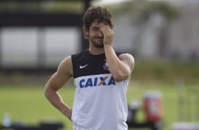 Durante o treino desta tarde no CT Joaquim Grava, no Parque Ecolgico do Tiete. O prximo jogo da equipe ser amanh, quarta-feira, dia 13/03, contra o Tijuana do Mxico, jogo da volta vlido pela fase de classificao da Copa Libertadores da Amrica 2013