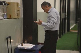 Nos vestiários antes da partida entre Corinthians/Brasil x Tijuana/México, realizada esta noite no estádio do Pacaembu, jogo da volta da fase de classificação da Copa Libertadores de América 2013