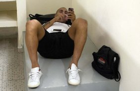 Nos vestiários antes da partida entre Corinthians/Brasil x Tijuana/México, realizada esta noite no estádio do Pacaembu, jogo da volta da fase de classificação da Copa Libertadores de América 2013