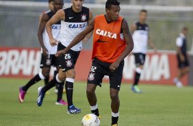 Durante o treino desta tarde no CT Joaquim Grava, no Parque Ecolgico do Tiete. O prximo jogo da equipe ser amanh, sbado, dia 16/03, contra a Uniao Barbarese, jogo da 12 rodada do Campeonato Paulista 2013