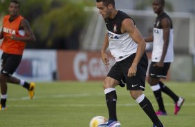 Durante o treino desta tarde no CT Joaquim Grava, no Parque Ecolgico do Tiete. O prximo jogo da equipe ser amanh, sbado, dia 16/03, contra a Uniao Barbarese, jogo da 12 rodada do Campeonato Paulista 2013