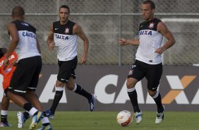 Durante o treino desta tarde no CT Joaquim Grava, no Parque Ecolgico do Tiete. O prximo jogo da equipe ser amanh, sbado, dia 16/03, contra a Uniao Barbarese, jogo da 12 rodada do Campeonato Paulista 2013