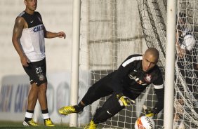 Durante o treino desta tarde no CT Joaquim Grava, no Parque Ecolgico do Tiete. O prximo jogo da equipe ser amanh, sbado, dia 16/03, contra a Uniao Barbarese, jogo da 12 rodada do Campeonato Paulista 2013