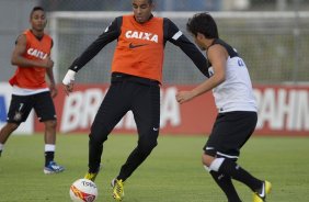 Durante o treino desta tarde no CT Joaquim Grava, no Parque Ecolgico do Tiete. O prximo jogo da equipe ser amanh, sbado, dia 16/03, contra a Uniao Barbarese, jogo da 12 rodada do Campeonato Paulista 2013