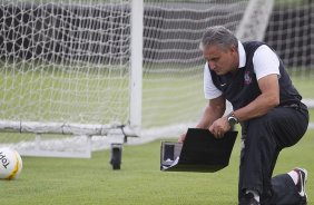 Durante o treino desta tarde no CT Joaquim Grava, no Parque Ecolgico do Tiete. O prximo jogo da equipe ser amanh, sbado, dia 16/03, contra a Uniao Barbarese, jogo da 12 rodada do Campeonato Paulista 2013