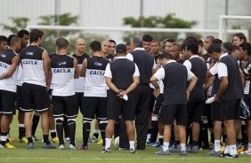 Durante o treino desta tarde no CT Joaquim Grava, no Parque Ecolgico do Tiete. O prximo jogo da equipe ser amanh, sbado, dia 16/03, contra a Uniao Barbarese, jogo da 12 rodada do Campeonato Paulista 2013