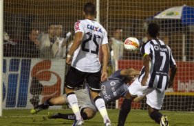 Durante a partida entre Corinthians x Uniao Barbarense realizada esta tarde no estádio do Pacaembu, jogo válido pela 12ª rodada do Campeonato Paulista de 2013