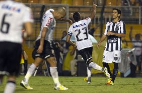 Durante a partida entre Corinthians x Uniao Barbarense realizada esta tarde no estádio do Pacaembu, jogo válido pela 12ª rodada do Campeonato Paulista de 2013