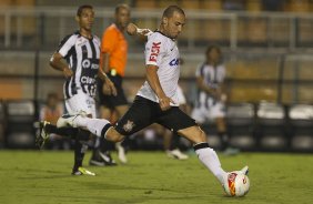 Durante a partida entre Corinthians x Uniao Barbarense realizada esta tarde no estádio do Pacaembu, jogo válido pela 12ª rodada do Campeonato Paulista de 2013