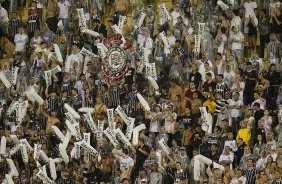 Durante a partida entre Corinthians x Uniao Barbarense realizada esta tarde no estádio do Pacaembu, jogo válido pela 12ª rodada do Campeonato Paulista de 2013