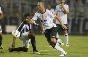Durante a partida entre Corinthians x Uniao Barbarense realizada esta tarde no estádio do Pacaembu, jogo válido pela 12ª rodada do Campeonato Paulista de 2013