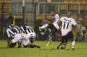 Durante a partida entre Corinthians x Uniao Barbarense realizada esta tarde no estádio do Pacaembu, jogo válido pela 12ª rodada do Campeonato Paulista de 2013