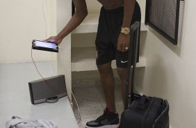 Nos vestiários antes da partida entre Corinthians x Uniao Barbarense realizada esta tarde no estádio do Pacaembu, jogo válido pela 12ª rodada do Campeonato Paulista de 2013