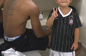 Nos vestirios antes da partida entre Corinthians x Uniao Barbarense realizada esta tarde no estdio do Pacaembu, jogo vlido pela 12 rodada do Campeonato Paulista de 2013