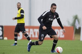 Durante o treino desta manh no CT Joaquim Grava, no Parque Ecolgico do Tiete. O prximo jogo da equipe ser quarta-feira, dia 20/03, contra o XV de Piracicaba, no estdio Baro de Serra Negra, jogo da 13 rodada do Campeonato Paulista 2013