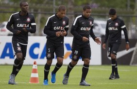 Durante o treino desta manh no CT Joaquim Grava, no Parque Ecolgico do Tiete. O prximo jogo da equipe ser quarta-feira, dia 20/03, contra o XV de Piracicaba, no estdio Baro de Serra Negra, jogo da 13 rodada do Campeonato Paulista 2013