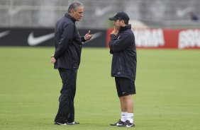 Durante o treino desta manh no CT Joaquim Grava, no Parque Ecolgico do Tiete. O prximo jogo da equipe ser quarta-feira, dia 20/03, contra o XV de Piracicaba, no estdio Baro de Serra Negra, jogo da 13 rodada do Campeonato Paulista 2013