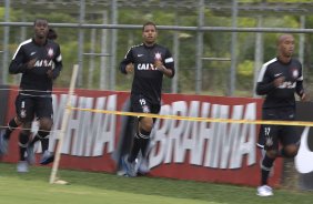 Durante o treino desta manh no CT Joaquim Grava, no Parque Ecolgico do Tiete. O prximo jogo da equipe ser quarta-feira, dia 20/03, contra o XV de Piracicaba, no estdio Baro de Serra Negra, jogo da 13 rodada do Campeonato Paulista 2013