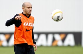 Alexandro durante Treino do Corinthians realizado no CT Joaquim Grava