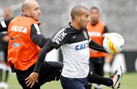 Emerson durante Treino do Corinthians realizado no CT Joaquim Grava